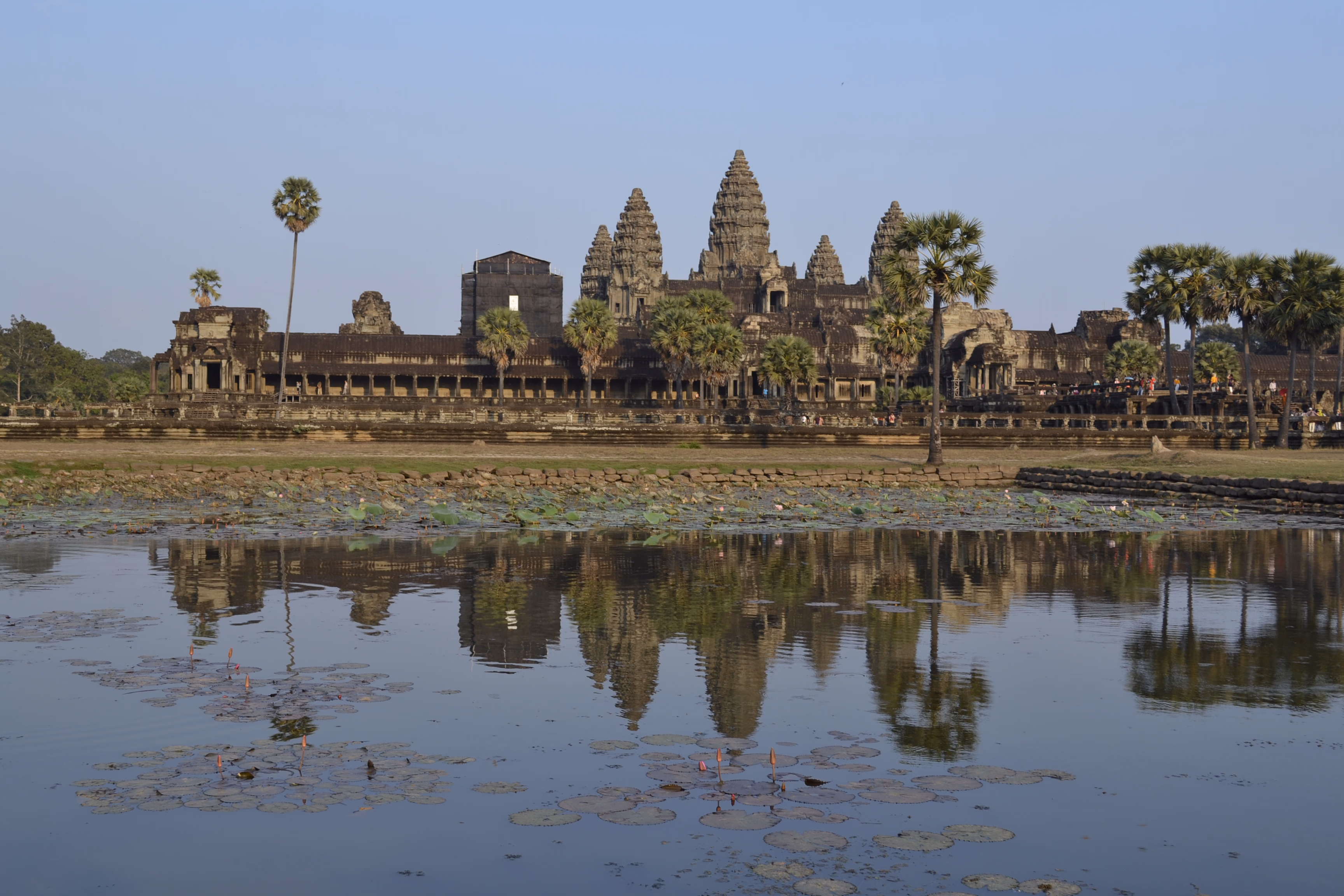 Exploring the temples of Angkor Wat