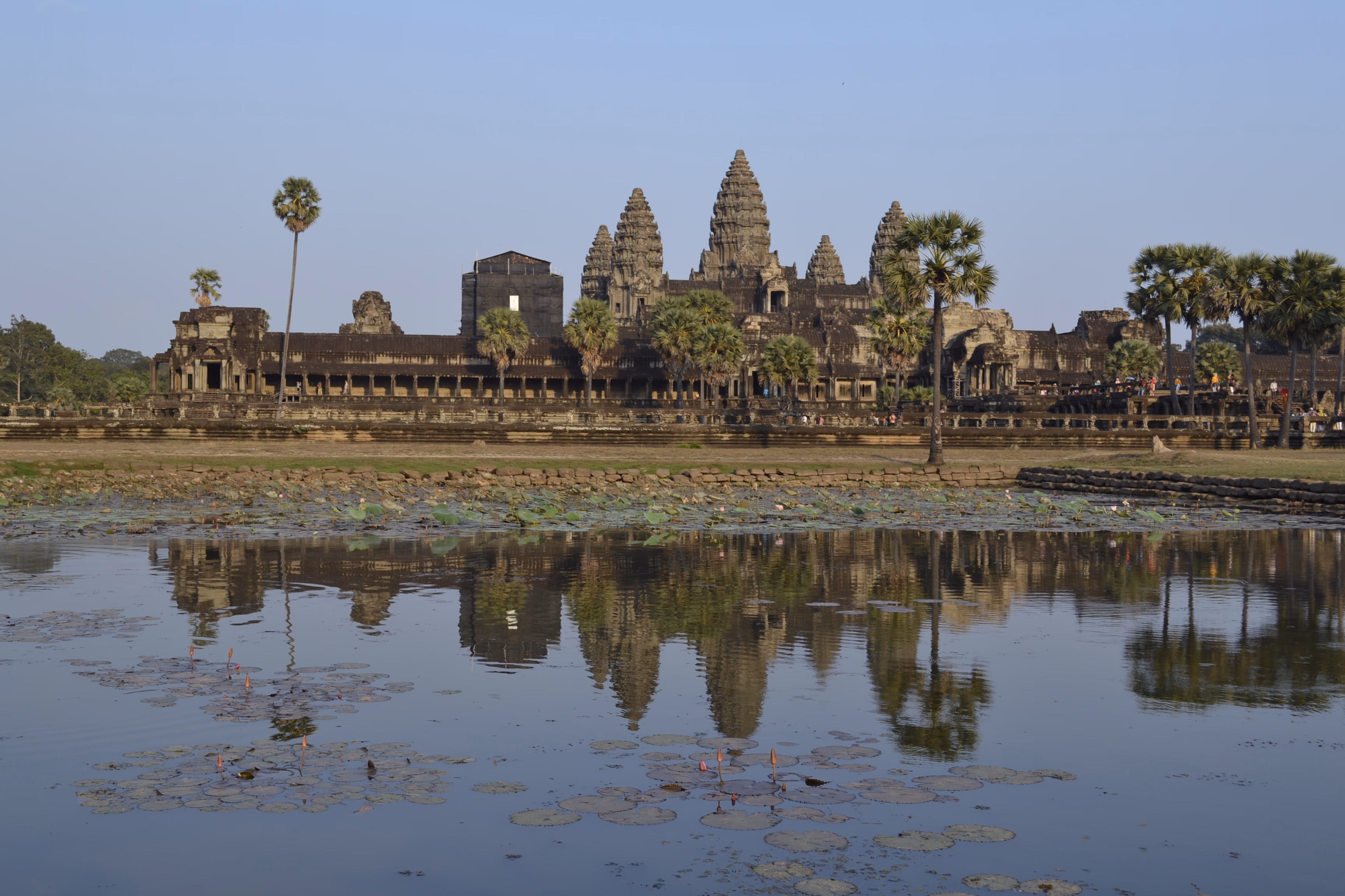 Exploring the temples of Angkor Wat
