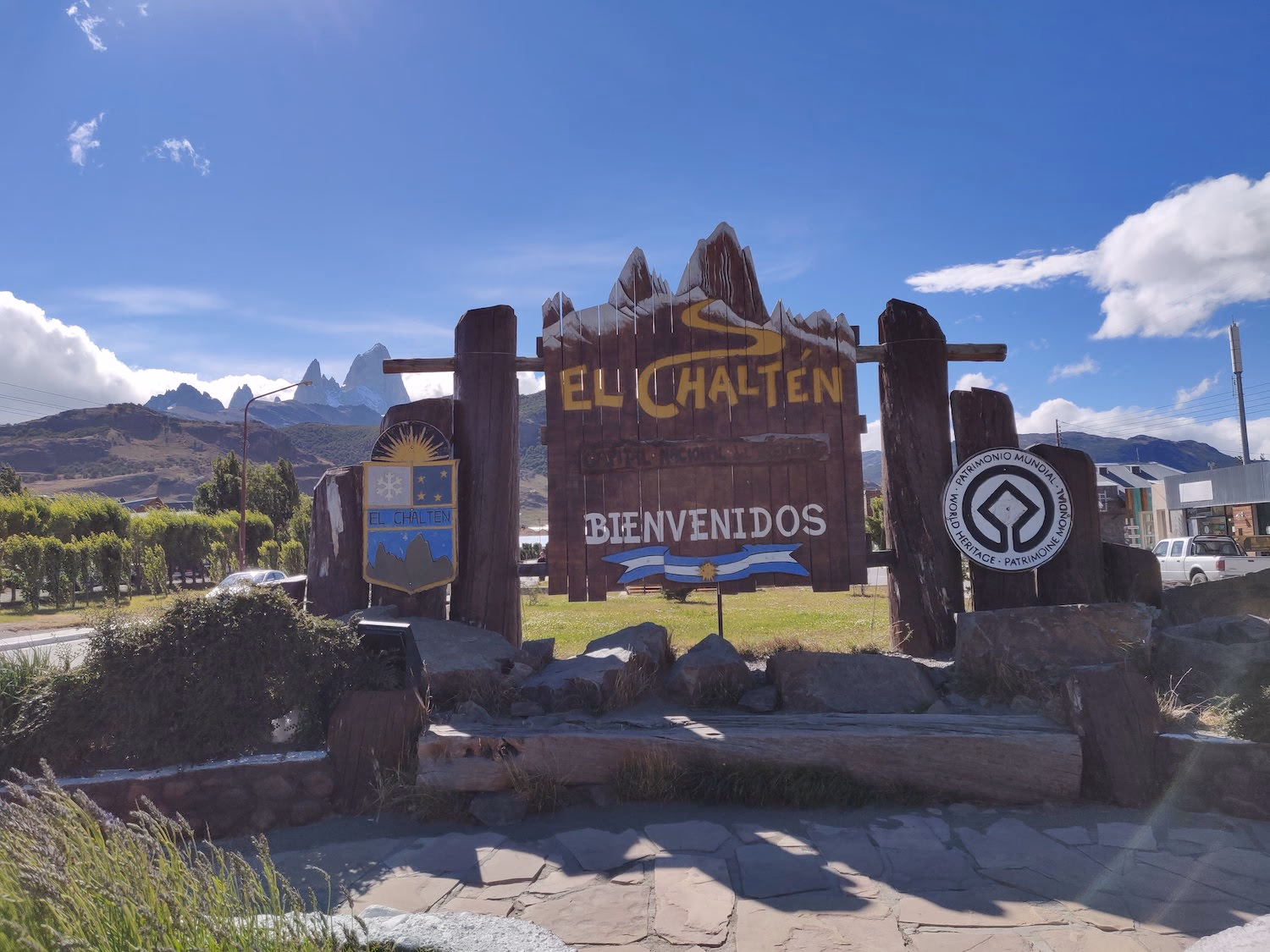 Welcome sign in El Chalten