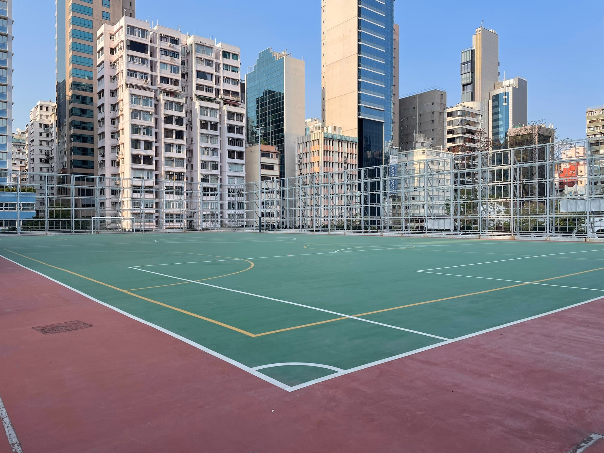 Urban scenery in Kowloon.