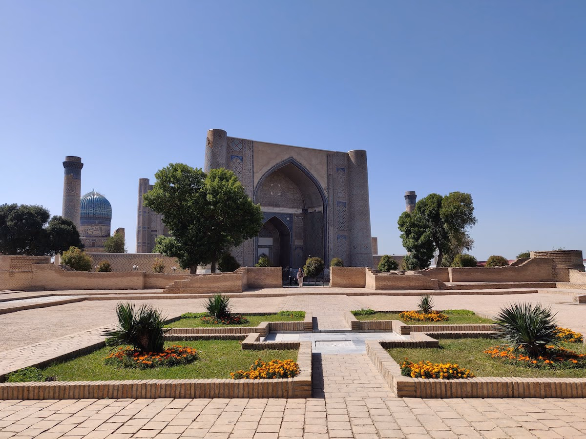 Bibi-Khanym Mosque.